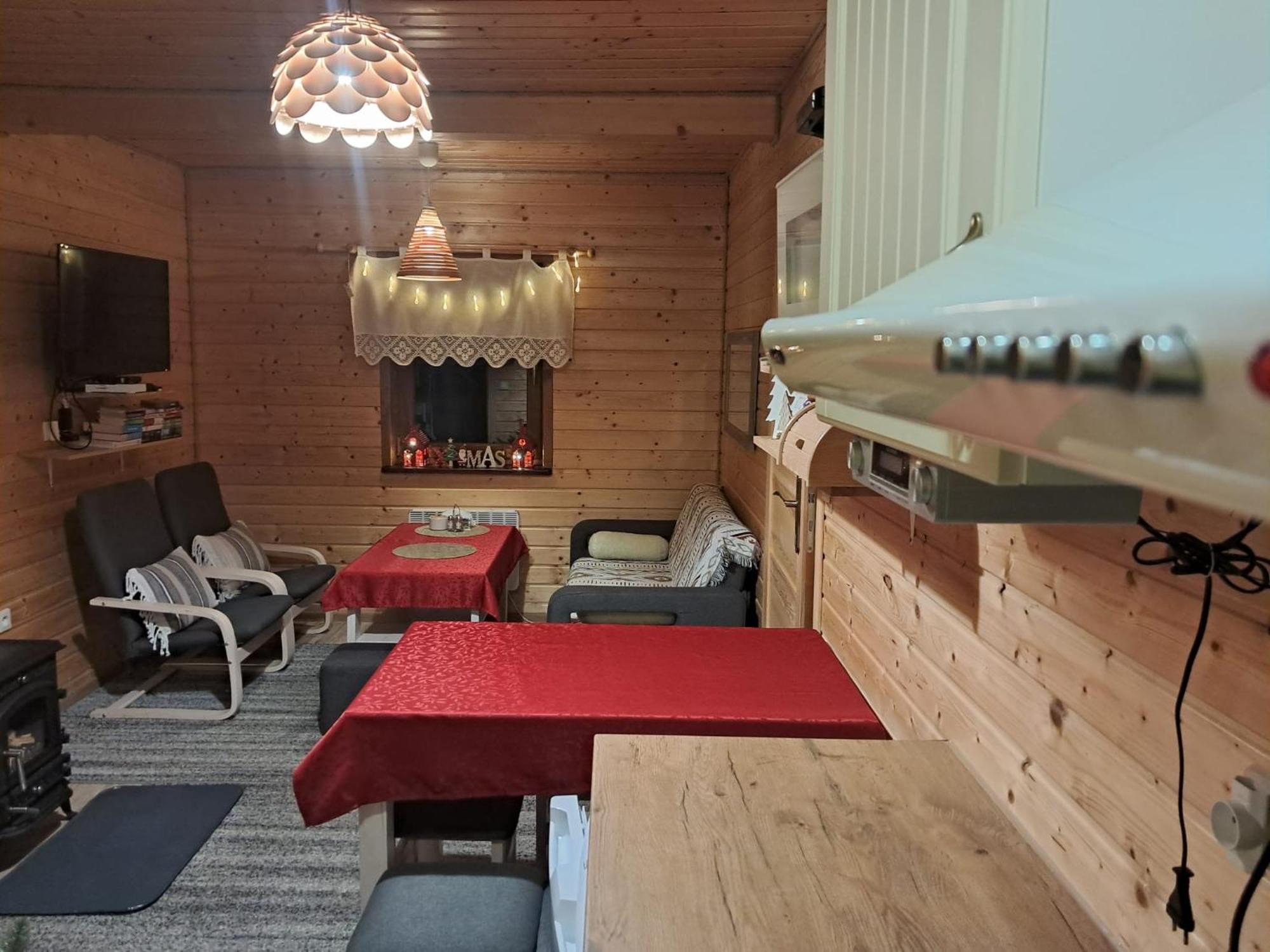 Holiday home Drewniany Daria I Tomek 2 Na 8 Osob