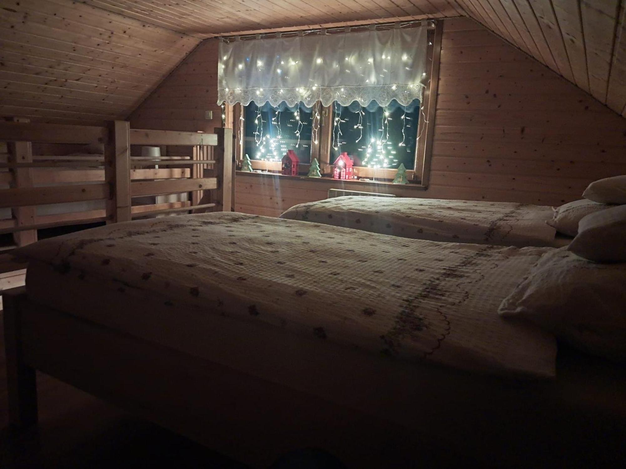 Holiday home Drewniany Daria I Tomek 2 Na 8 Osob *
